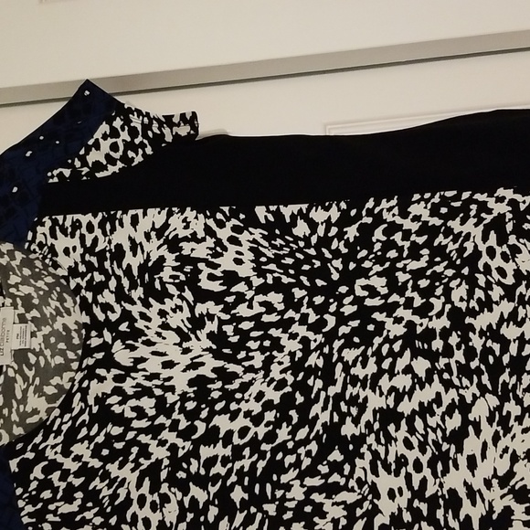 Liz Claiborne sleeveless top size PM - Picture 6 of 9